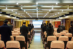 沉重哀悼,深切缅怀——轻出公司组织收看江泽民同志追悼会
